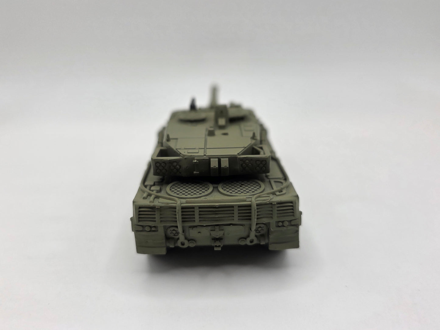 HO Scale 1:87 Leopard 2A6 3D Printed and Hand Painted- NATO Green