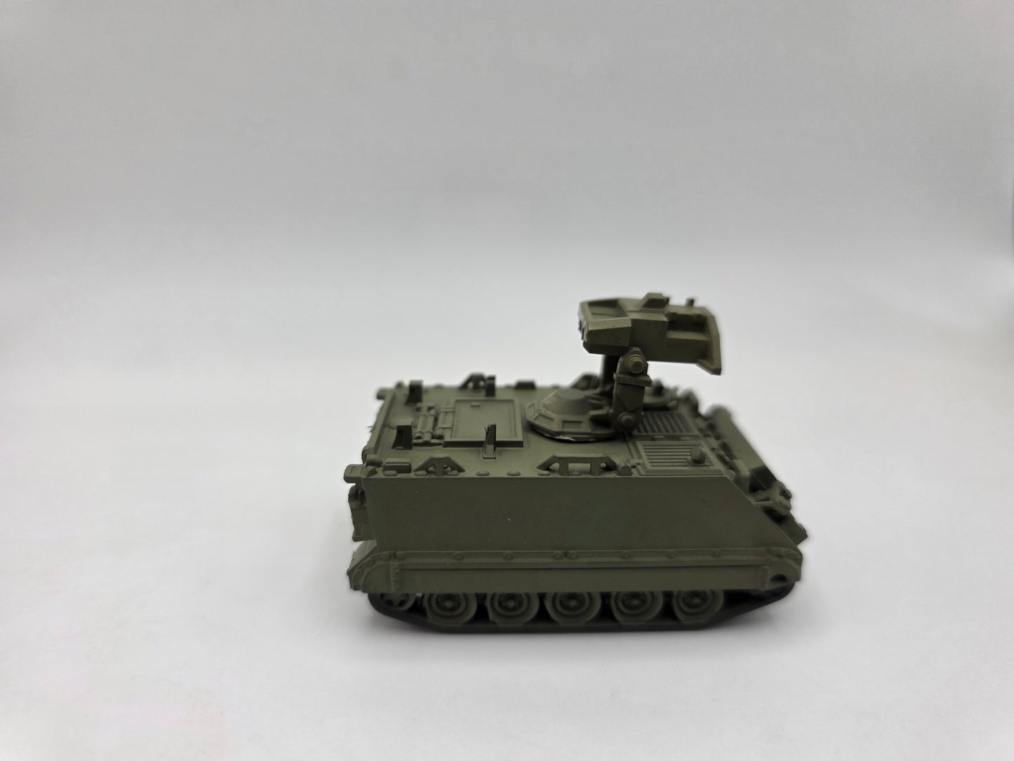 HO Scale 1:87 M981 FISTV (Fire Support Team Vehicle) US Army - OD Green