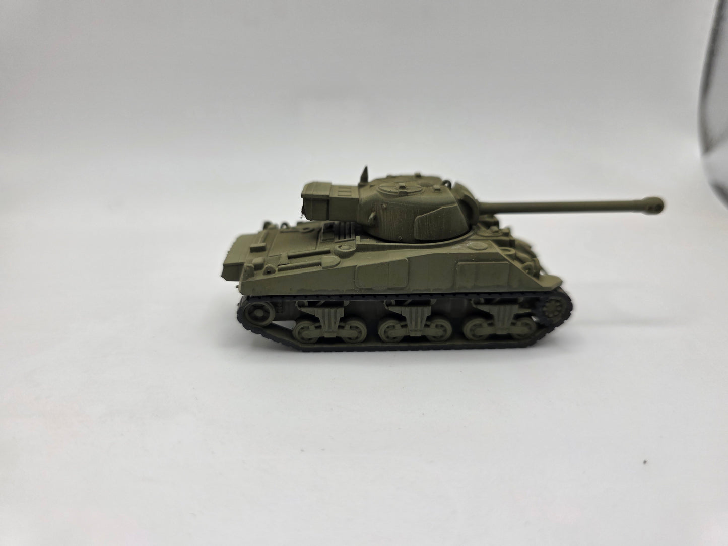 HO Scale 1:87 M4 Sherman Firefly Tank WWII - OD Green