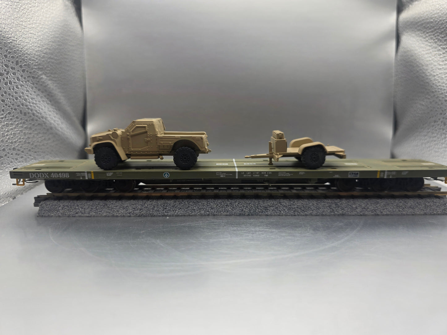 HO Scale 1:87 JLTV Cargo with Trailer Desert Camo US Army