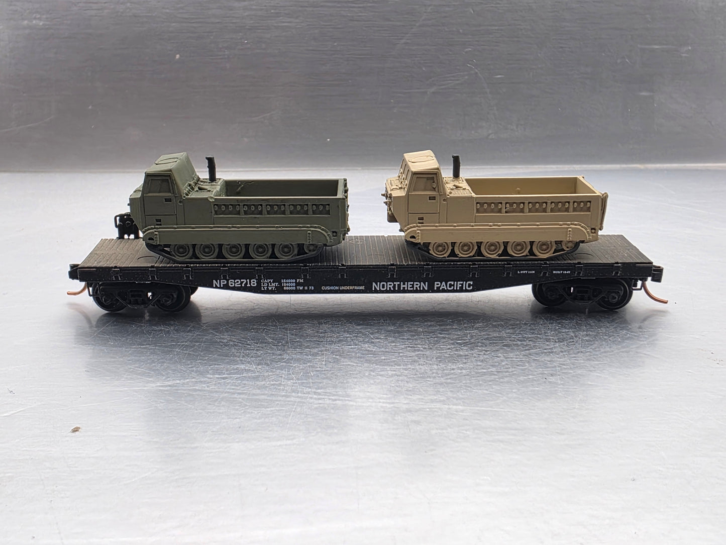 N Scale 1:160 M548 Tracked Cargo Carrier Open Bed OD Green US Army