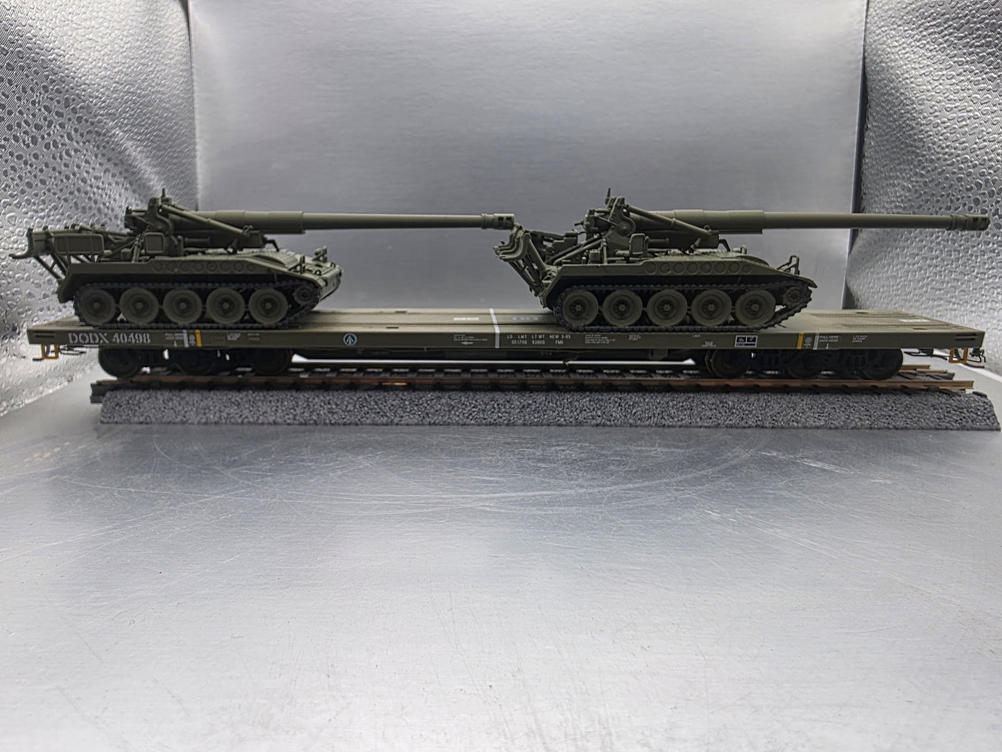 HO Scale 1:87 M110 howitzer - US Army OD Green