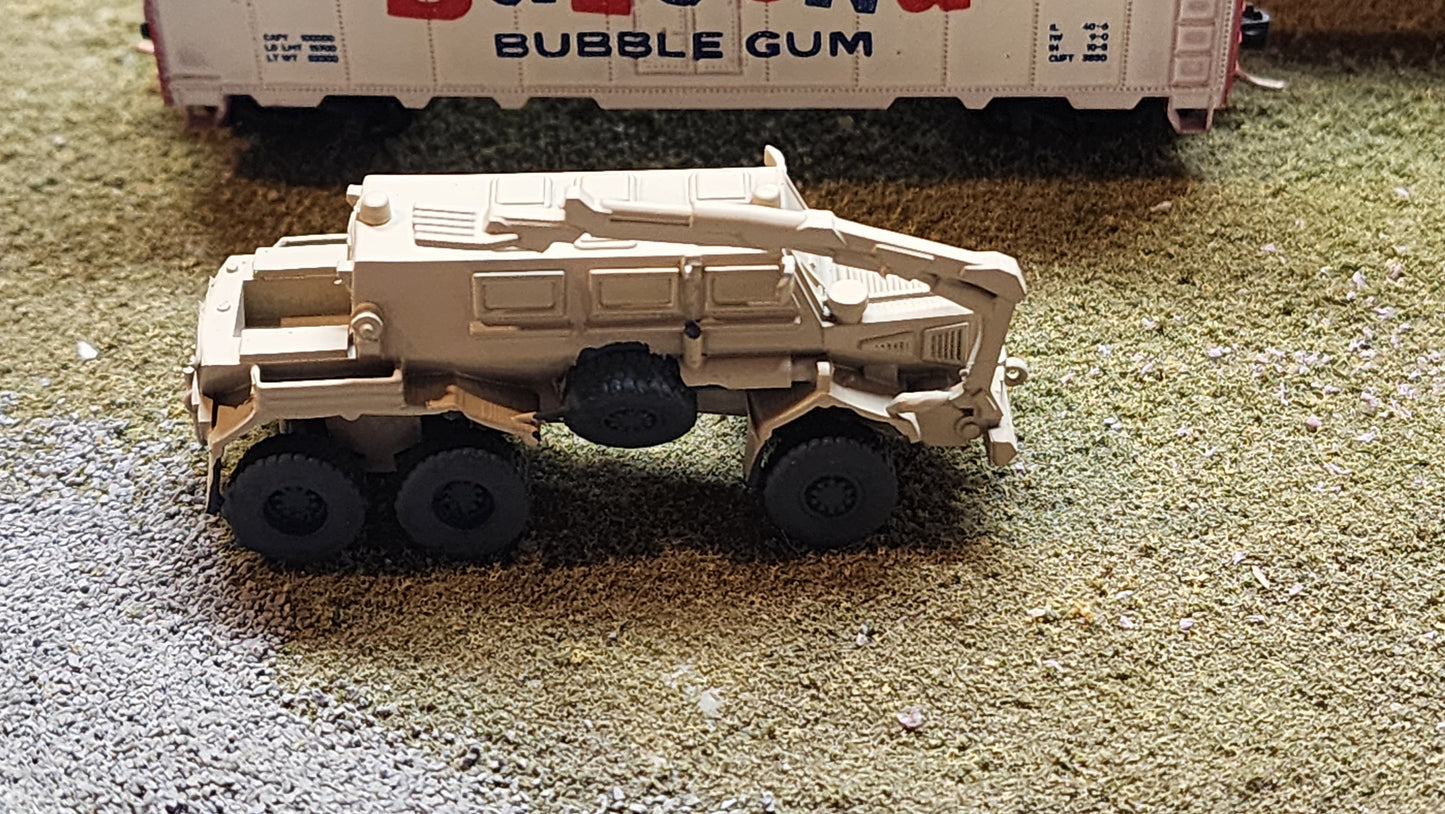 N Scale 1:160 Buffalo MRAP (mine protected vehicle) - Desert Camo