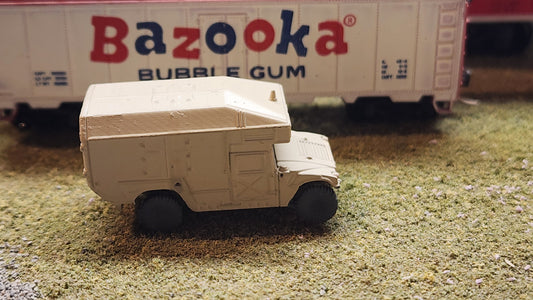 N Scale 1:160 HMMWV Humvee Hummer Ambulance - US Army Desert Camo