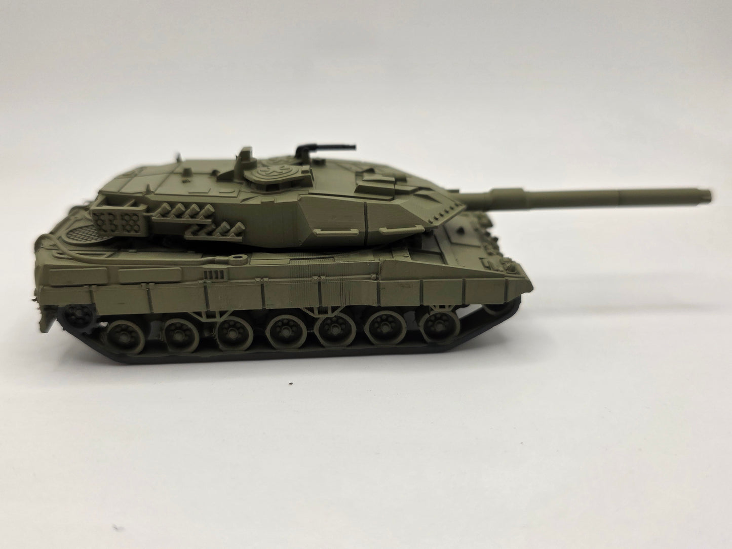 HO Scale 1:87 Leopard 2A6 3D Printed and Hand Painted- NATO Green