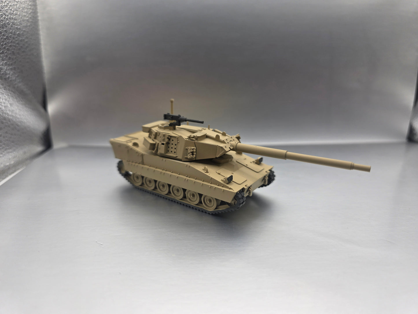 1:72 M8 Buford Armored Gun System Tank Desert Camo US Army