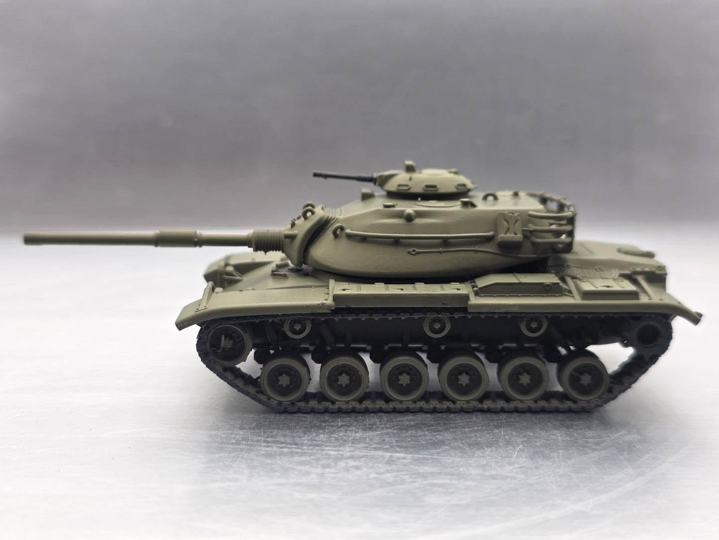 HO Scale 1:87 M60 Patton Tank - US Army OD Green