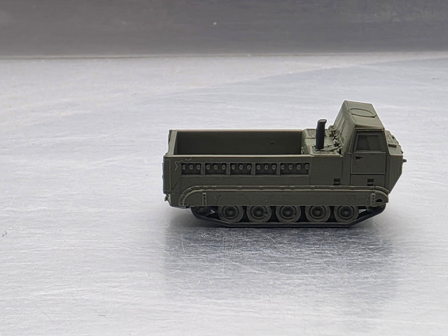 N Scale 1:160 M548 Tracked Cargo Carrier Open Bed OD Green US Army