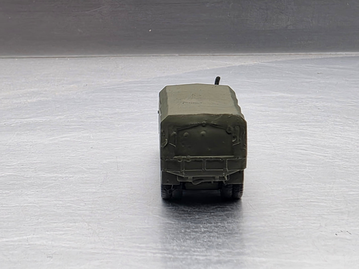 N Scale 1:87 M35 2½-ton 6×6 cargo truck Closed Bed OD Green "Deuce and a Half"