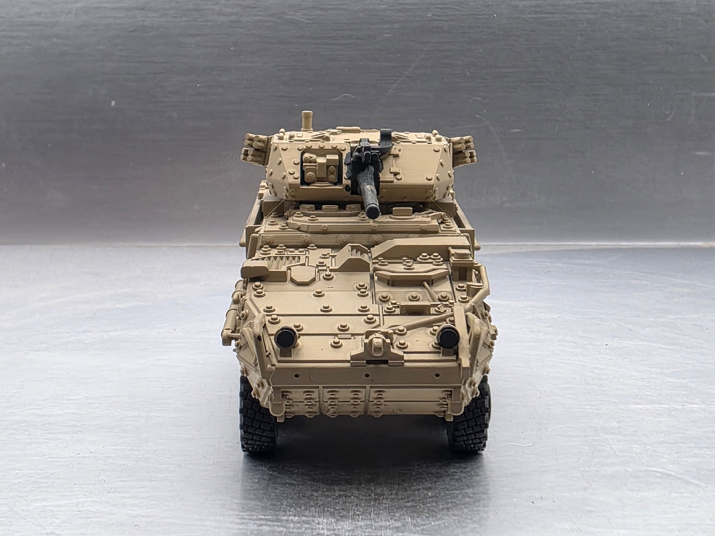 HO Scale 1:87 Stryker 30 mm Infantry Carrier Vehicle – Dragoon (ICV-D) - Desert Camo