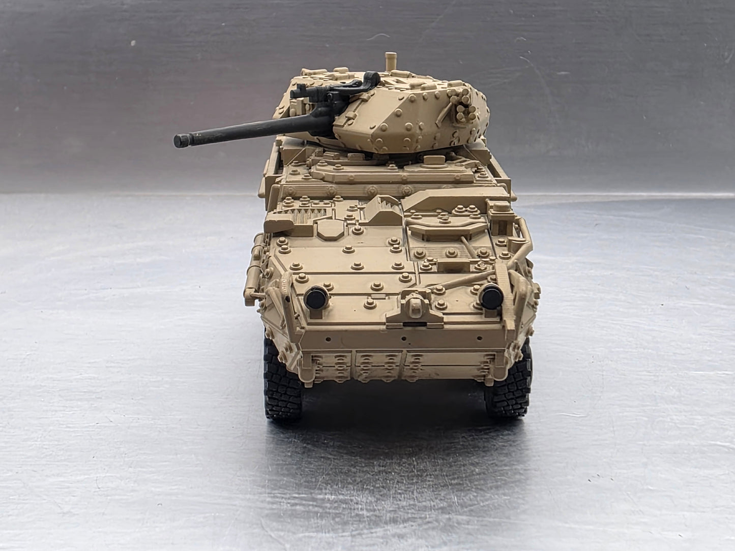 HO Scale 1:87 Stryker 30 mm Infantry Carrier Vehicle – Dragoon (ICV-D) - Desert Camo