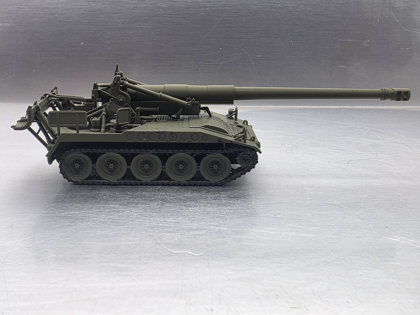 HO Scale 1:87 M110 howitzer - US Army OD Green
