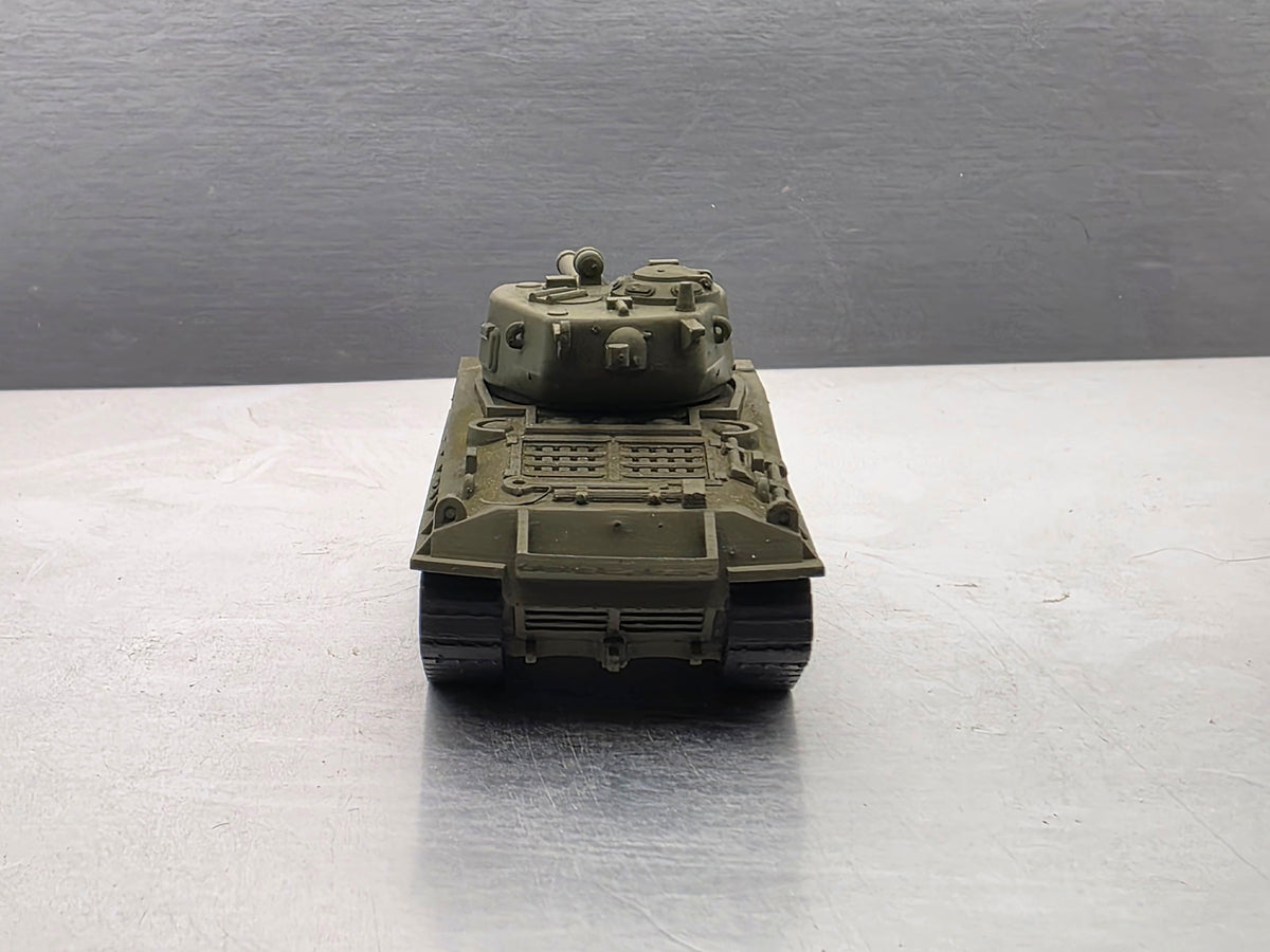 HO Scale 1:87 M4 Sherman M4A3E8 "Easy Eight"  Tank WWII - US Army OD Green