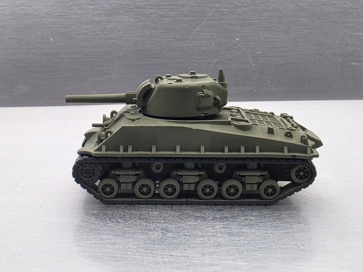 HO Scale 1:87 M4 Sherman Tank WWII - US Army OD Green
