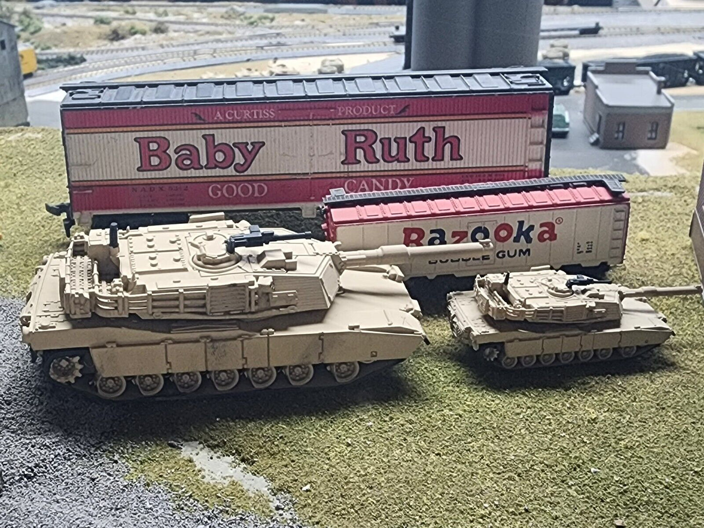 HO Scale 1:87 M1 Abrams - US Army Desert Camo