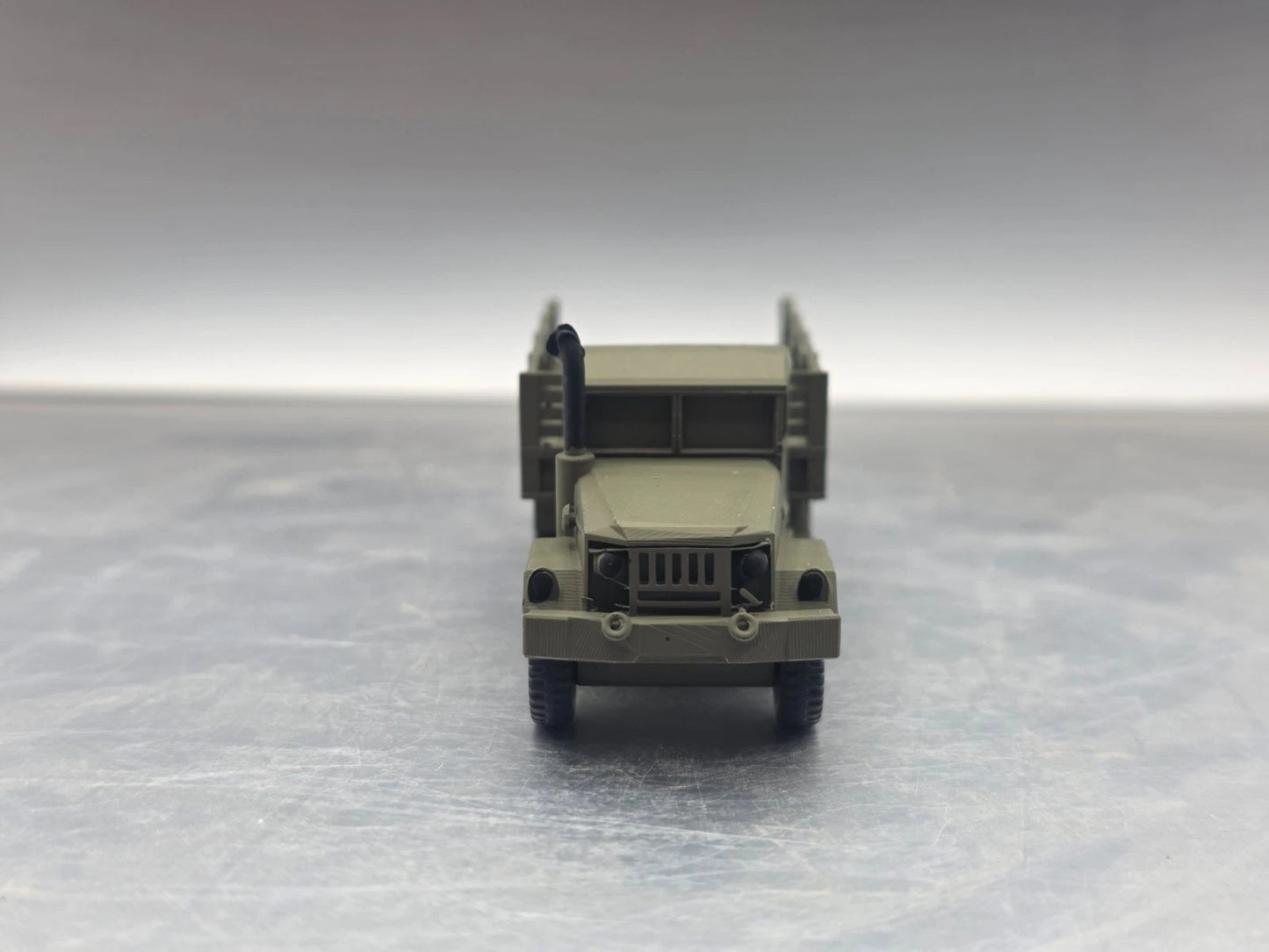 HO Scale 1:87 M35 2½-ton 6×6 cargo truck Open Bed OD Green - "Deuce and a Half"