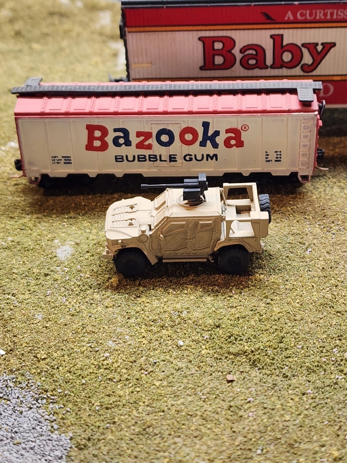 N Scale 1:160 Joint Light Tactical Vehicle RWS (JLTV) - US Army Desert Camo