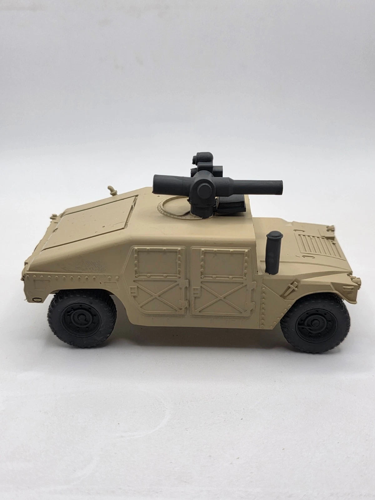 O Scale 1:48 HMMWV TOW - US Army Desert Camo