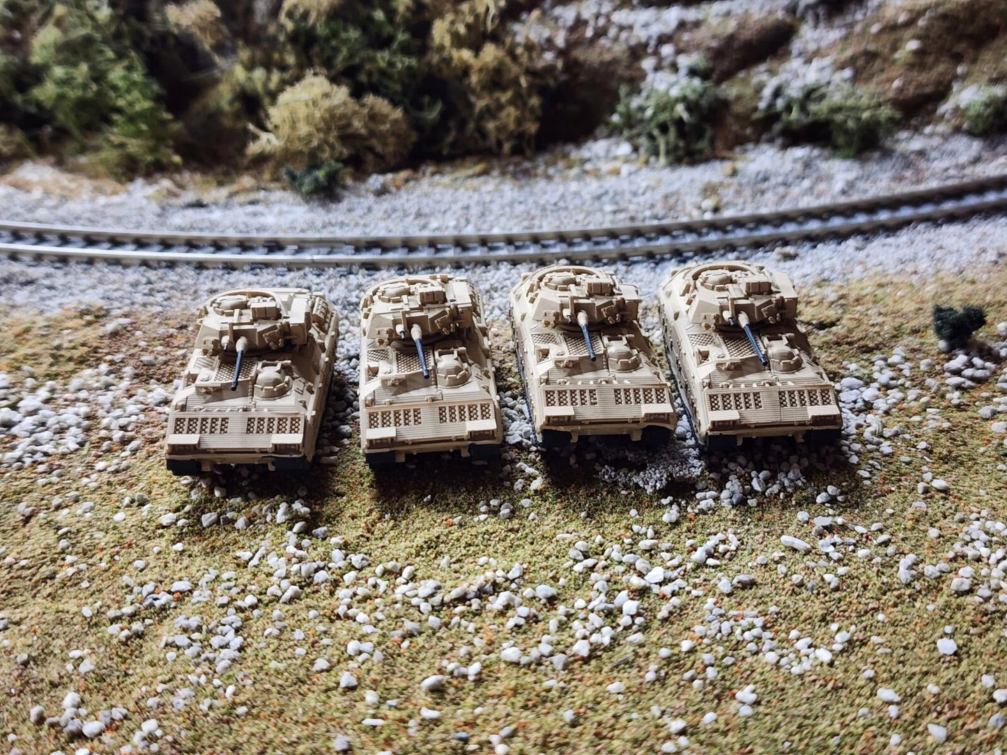 4 Pack N Scale 1:160 M2 Bradley IFV 3D - US Army Desert Camo