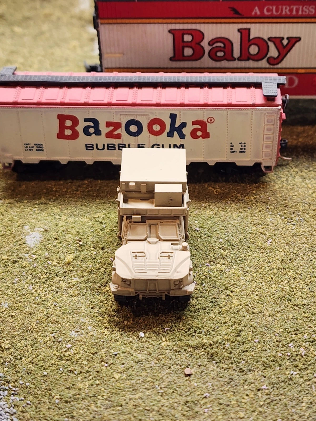 N Scale 1:160 Joint Light Tactical Vehicle (JLTV) Shelter - US Army Desert Camo
