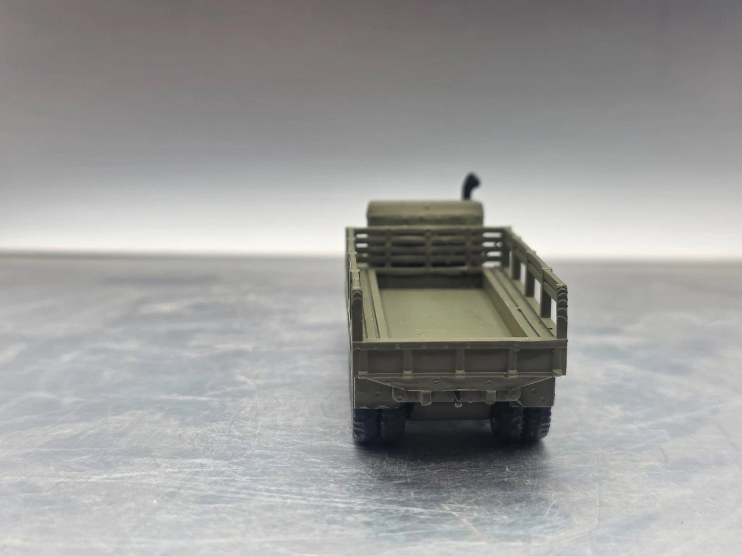 HO Scale 1:87 M35 2½-ton 6×6 cargo truck Open Bed OD Green - "Deuce and a Half"
