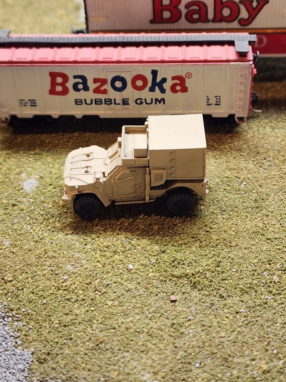 N Scale 1:160 Joint Light Tactical Vehicle (JLTV) Shelter - US Army Desert Camo